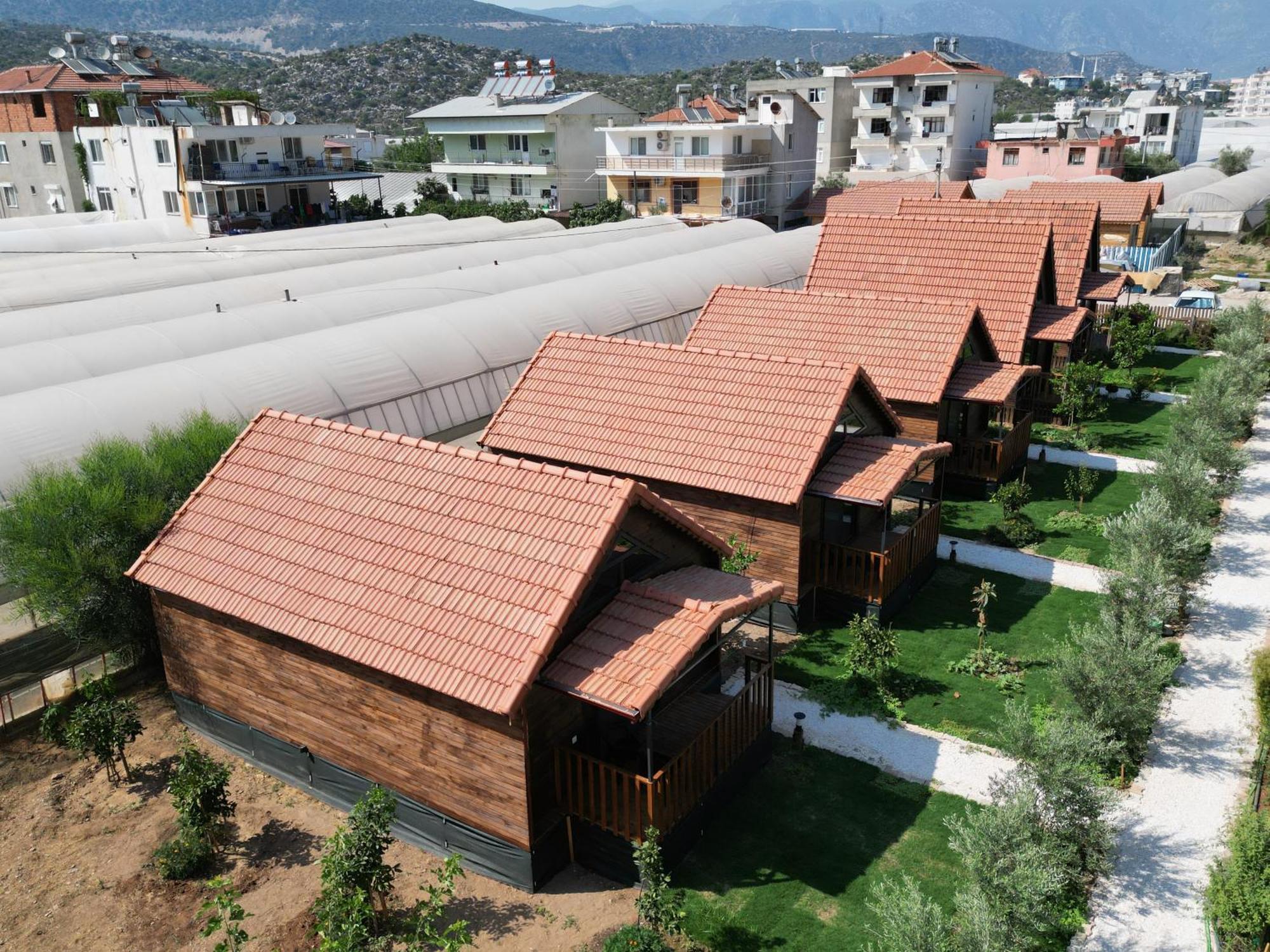 Riviera Evleri 2 *